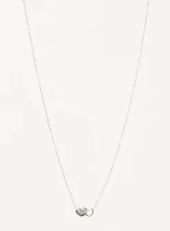 Small interlaced heart chain