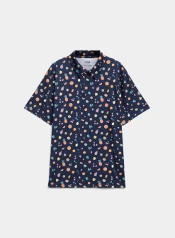 Small patterns golf polo