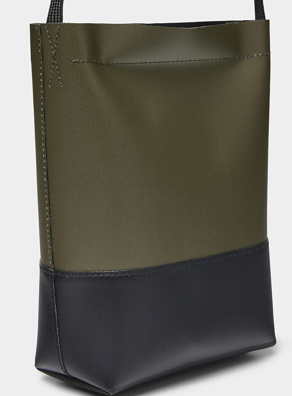 Small two-tone canvas bucket bag