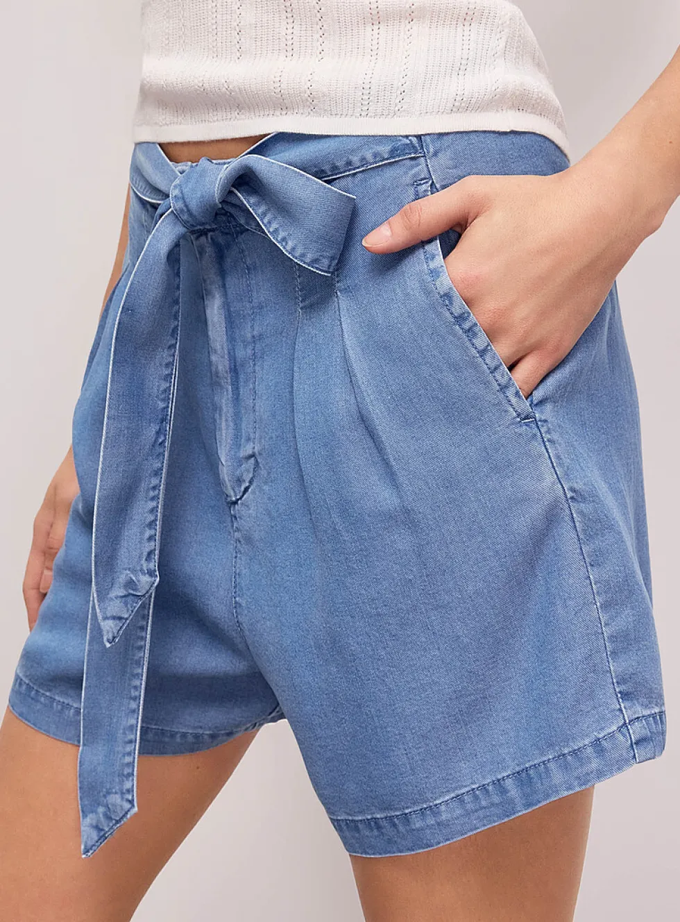 Soft supple denim belted pleated short