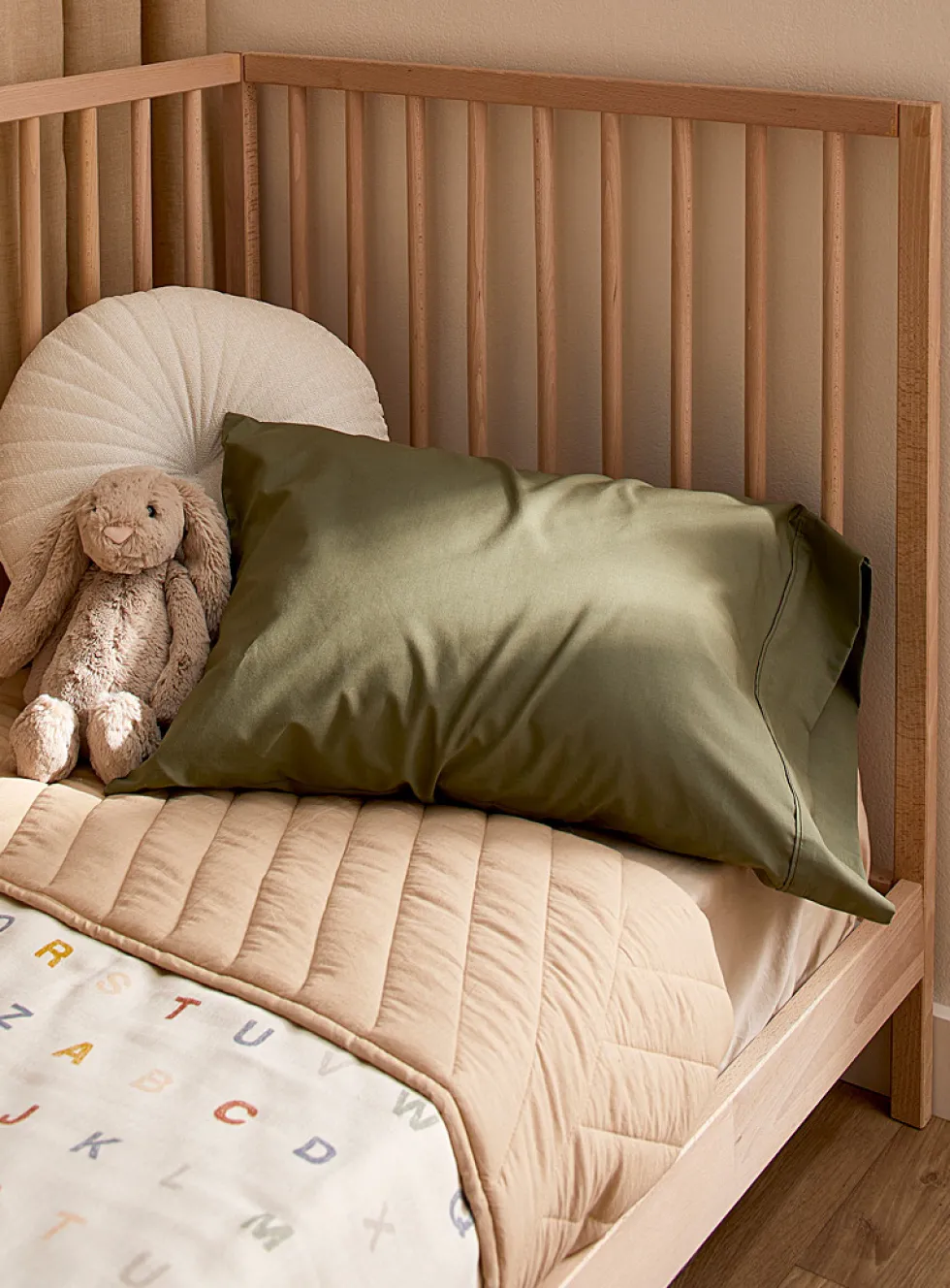 Solid pillowcase for children