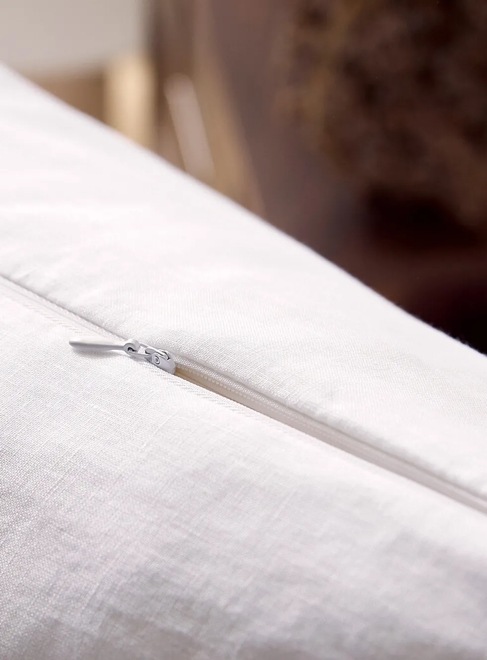Solid pure linen removable-cover cushion
