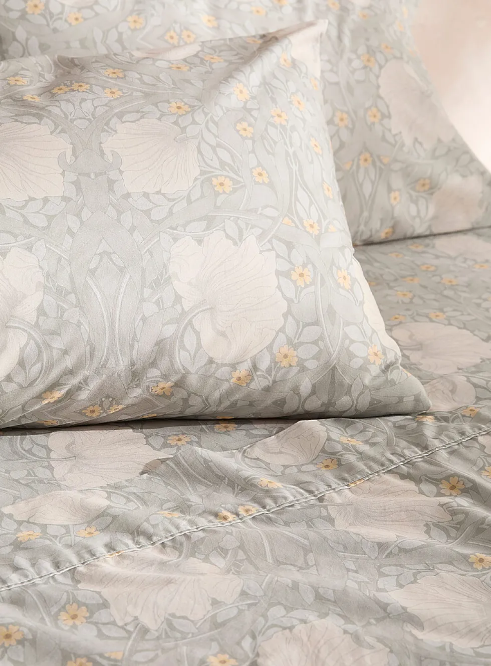 Soothing poppies percale plus sheet