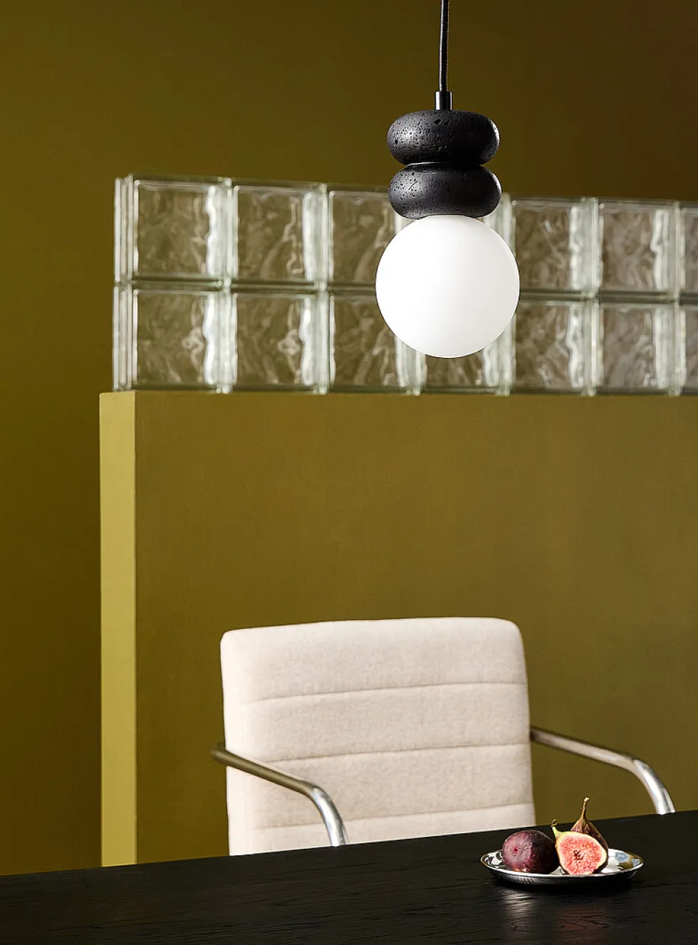 Stacked donut hanging lamp