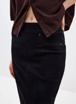 Stretch denim slim-fit skirt
