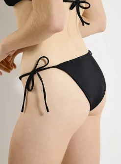 String high-cut cheeky bottom