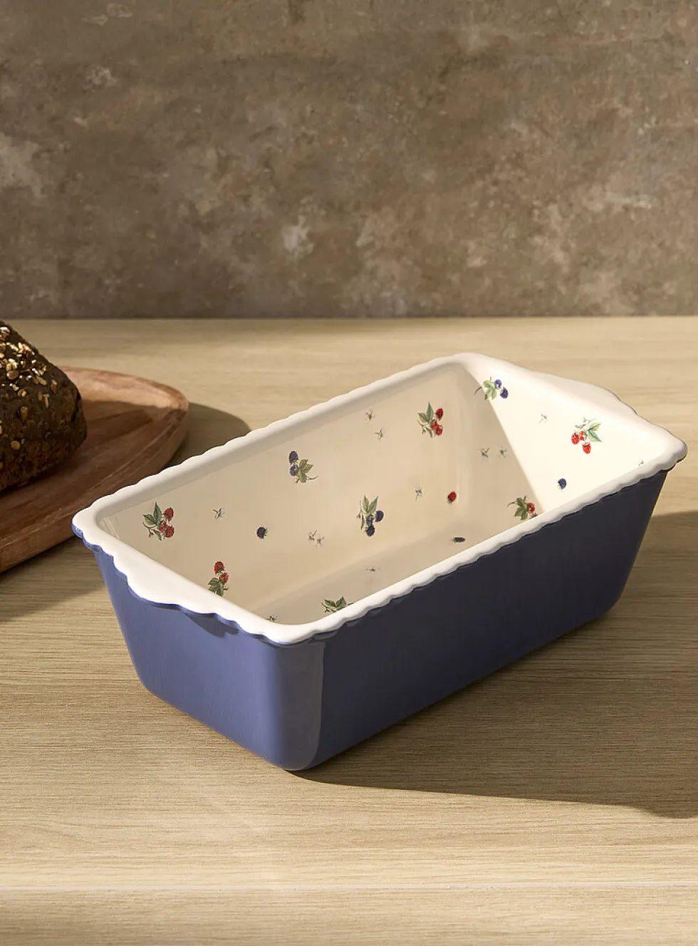 Summer pattern baking dish