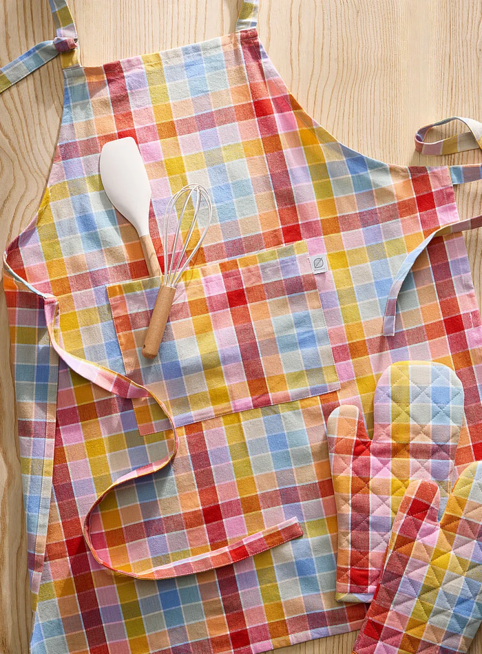 Sweet checkered accessories