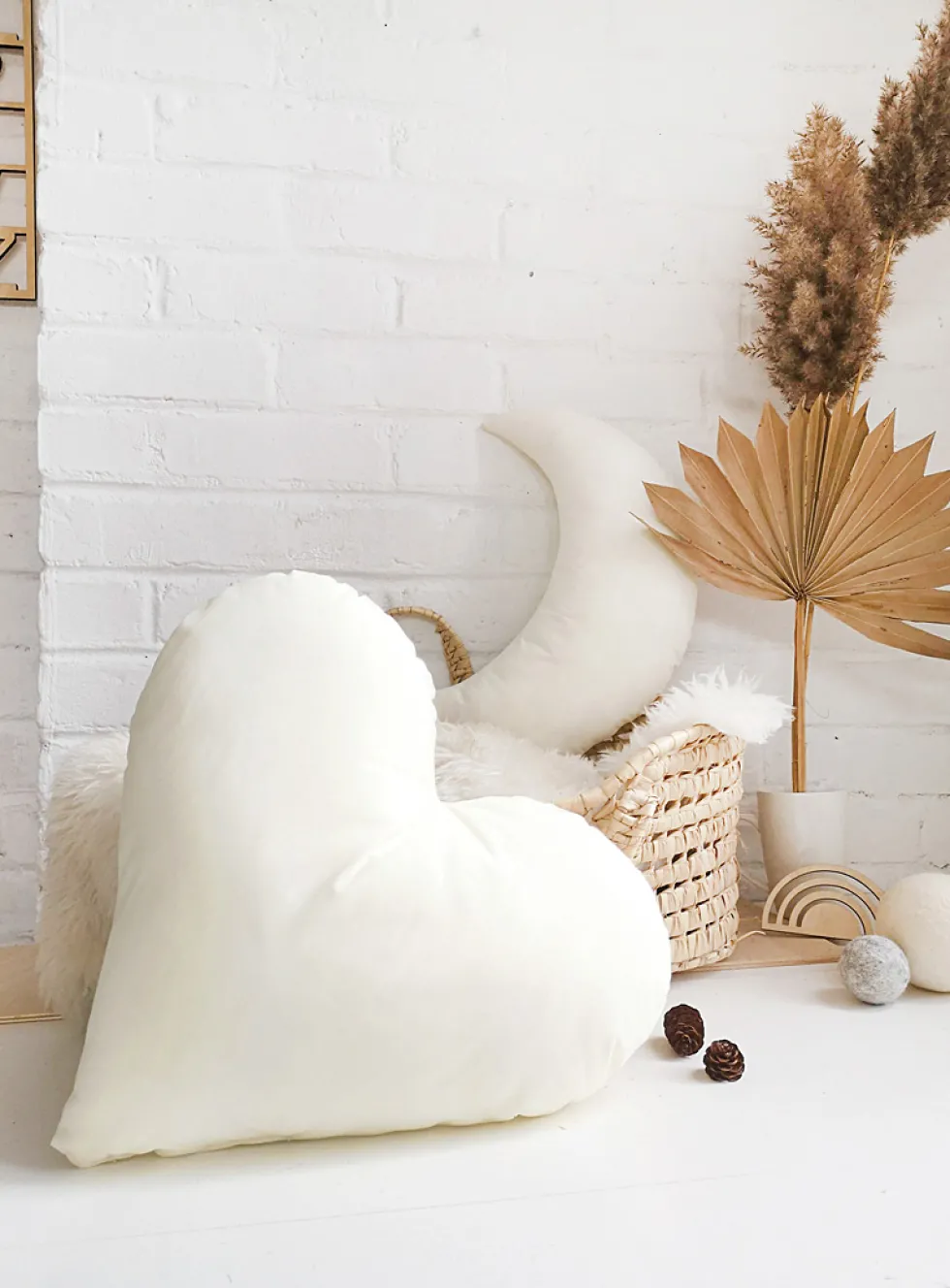 Tender heart cushion