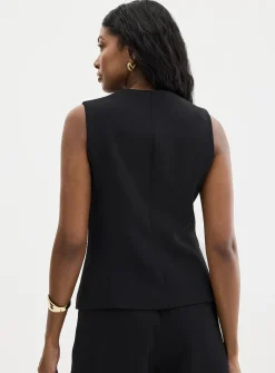 Textured crepe crew-neck vest