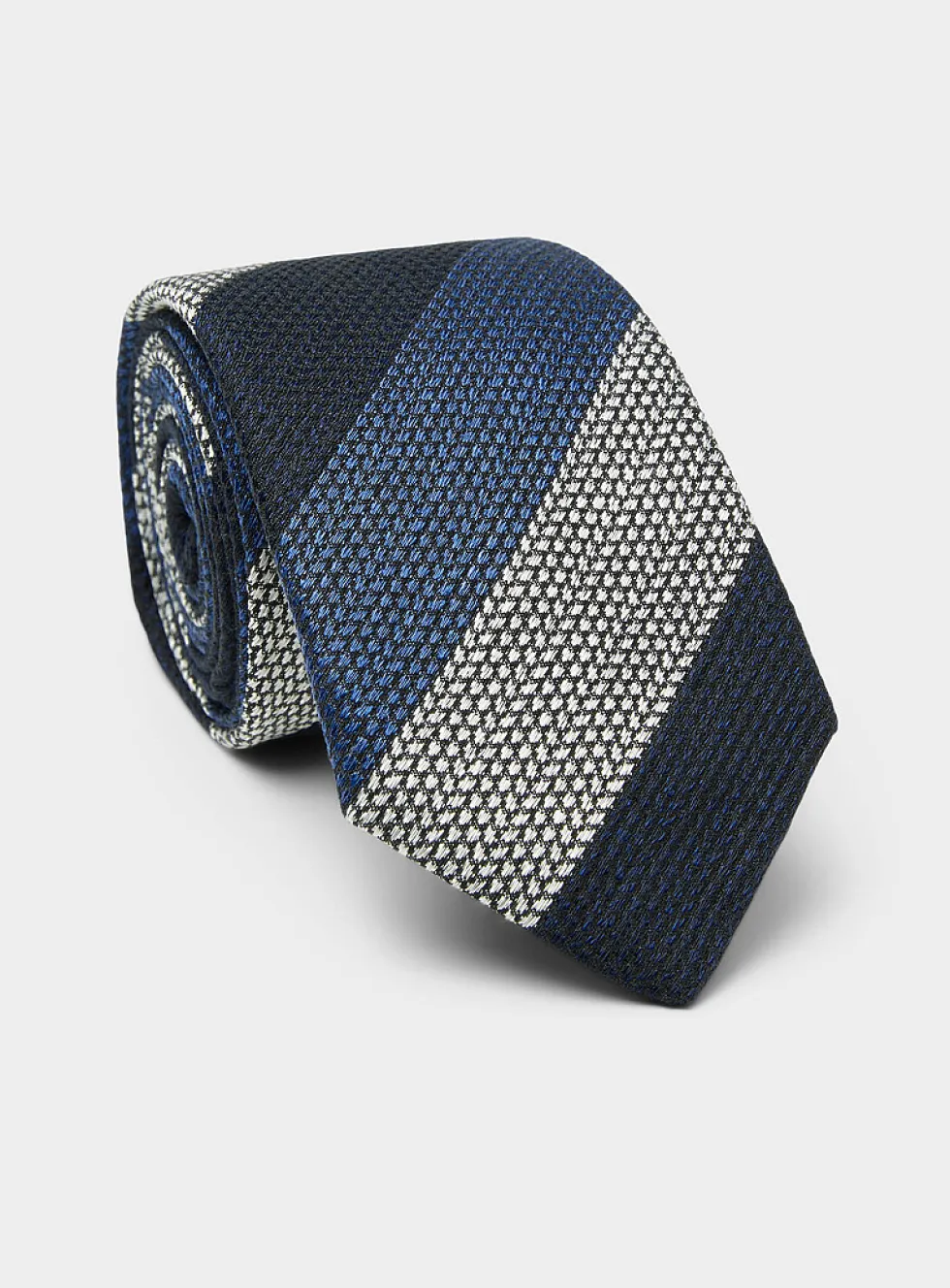 Textured striped tie