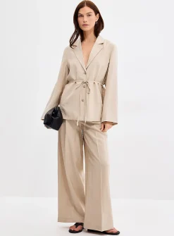 Thin belt flowy hammered blazer