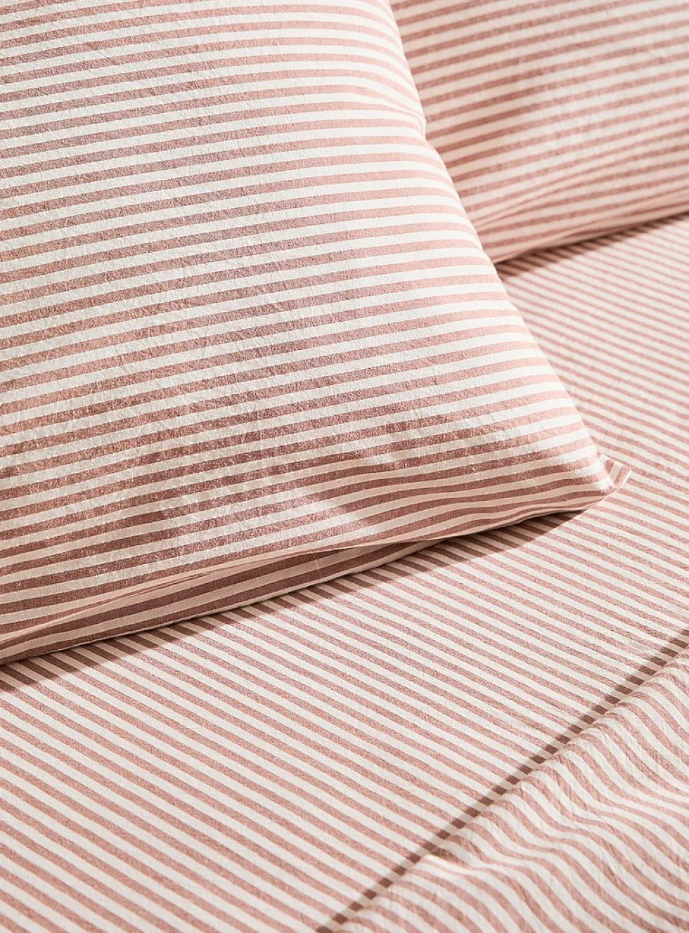 Thin stripe 100% organic cotton pillowcases