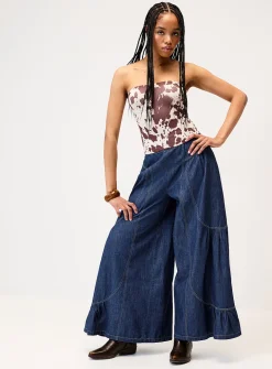 Tiered extra-wide-leg jean