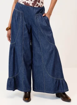 Tiered extra-wide-leg jean