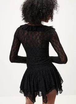 Tiered lace miniskirt