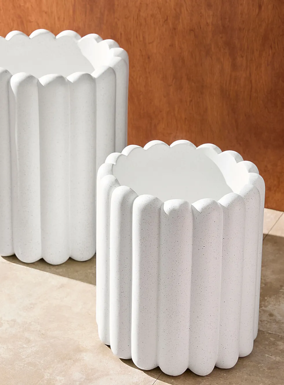 Tiramisu banded indoor/outdoor planter