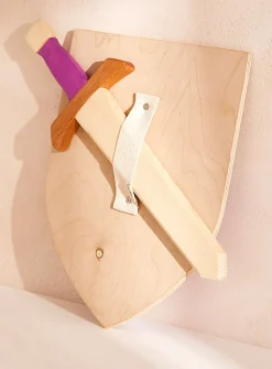 Toy unicorn shield and sword set