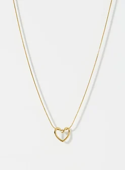 Twisted heart golden necklace