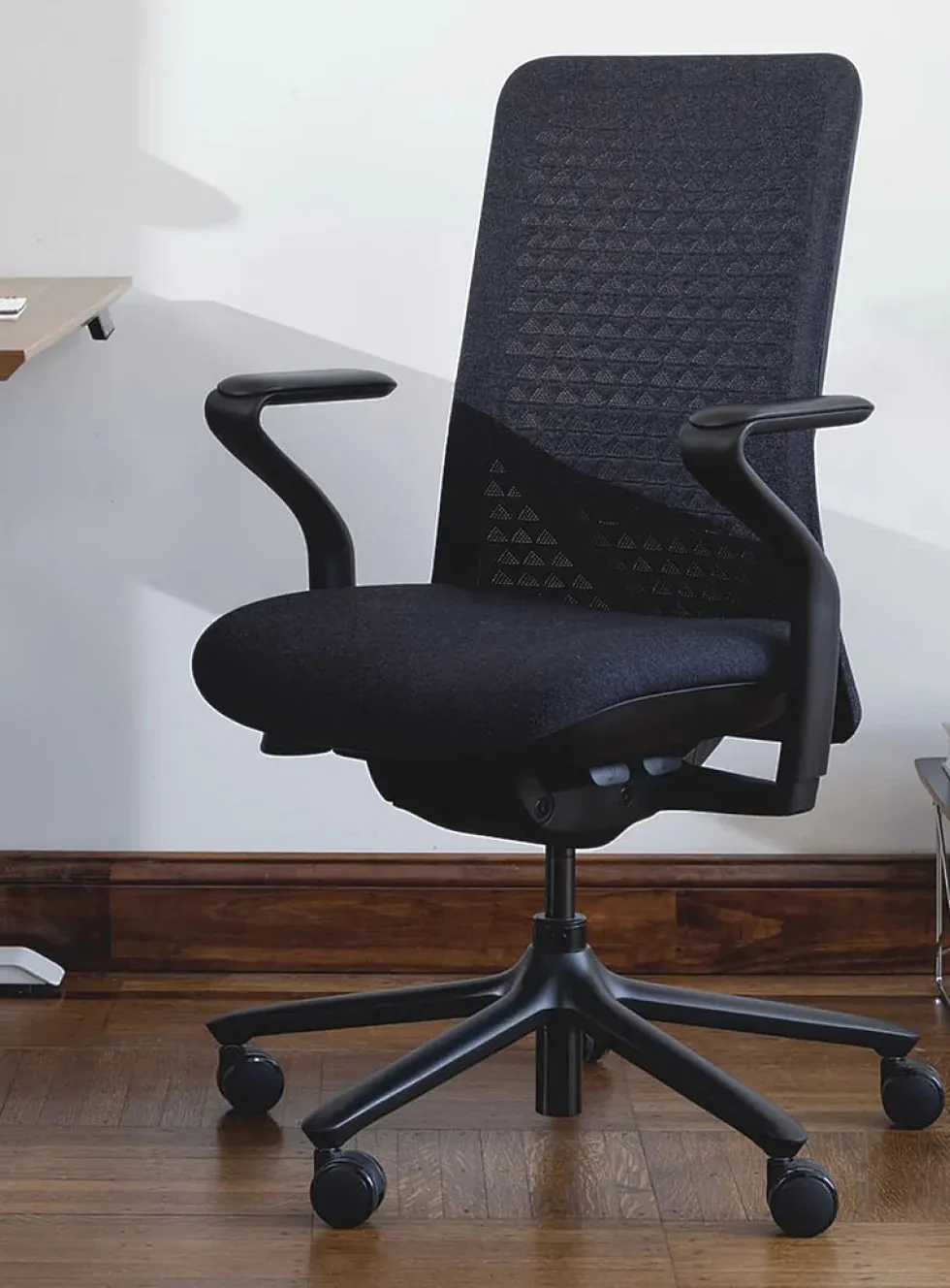 Verve Galaxy task chair
