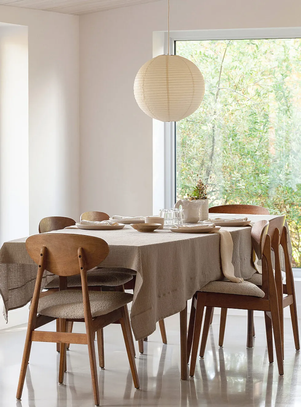 Waffled cotton tablecloth