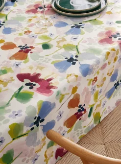 Watercolour flowers tablecloth
