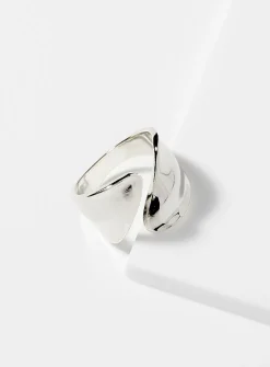Wrap-around ring